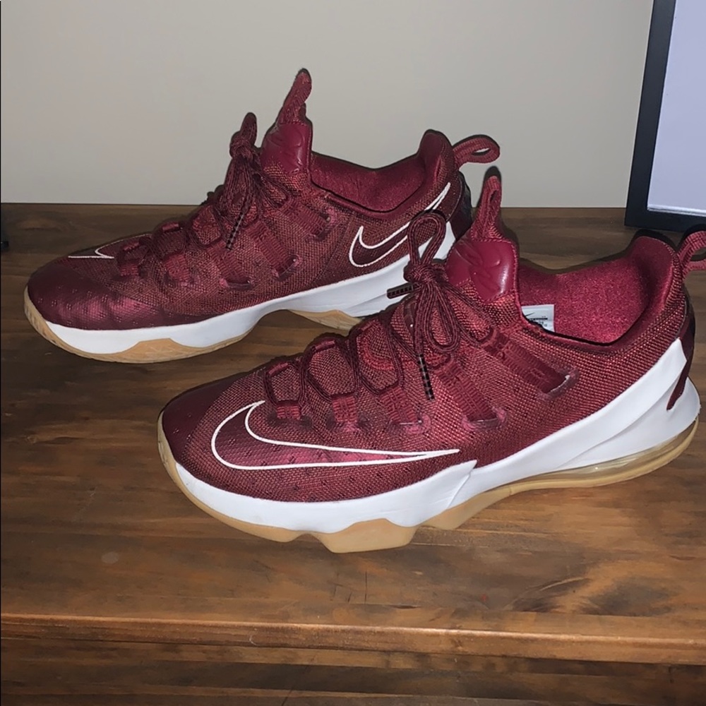 Lebron 12 low (wine and gold)